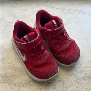 Nike Kids Sneakers in Red and White